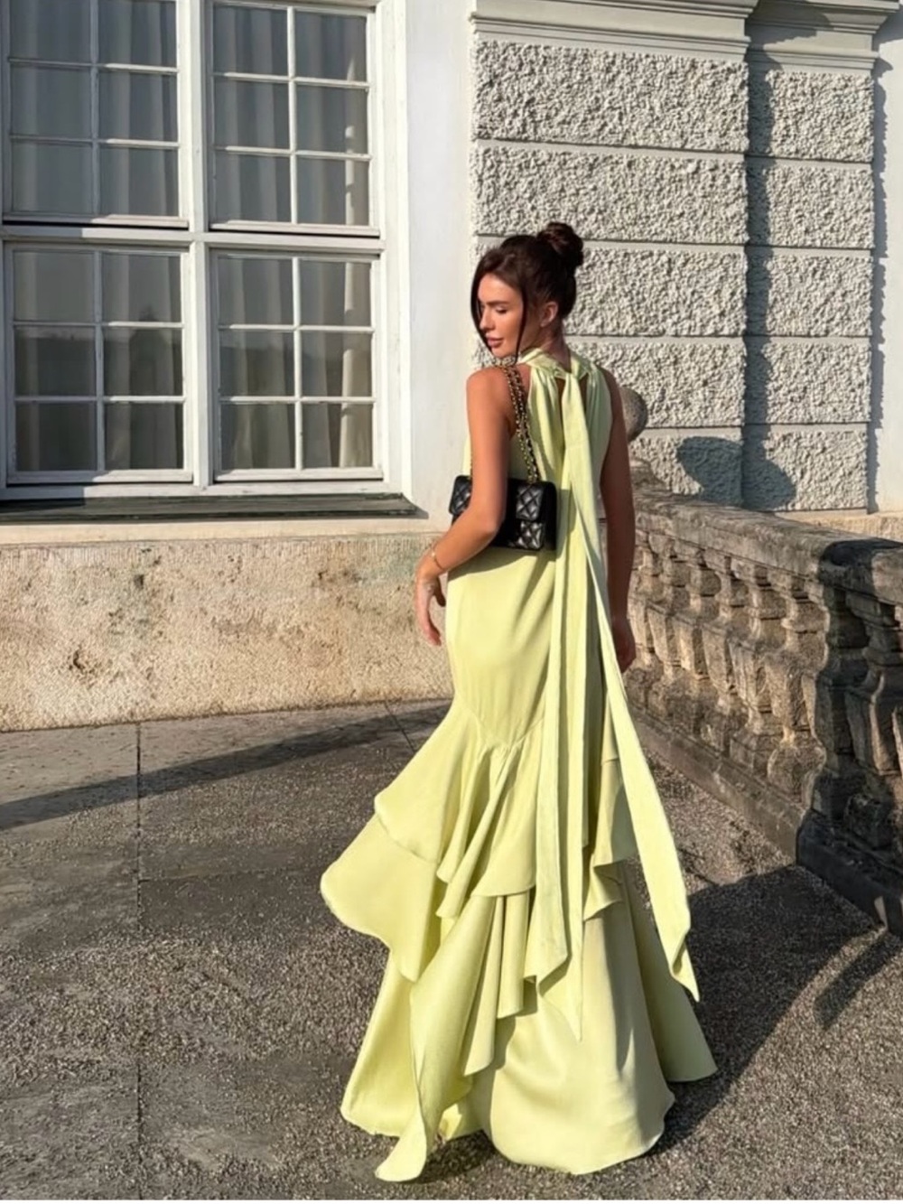 elliatt varella green satin halter ruffle tiered maxi gown dress size large NEW